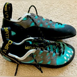 La sportiva tarantulace climbing shoes size 4 US (35.5 EU)